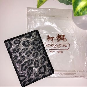 Authentic Coach wallet 🐆✨